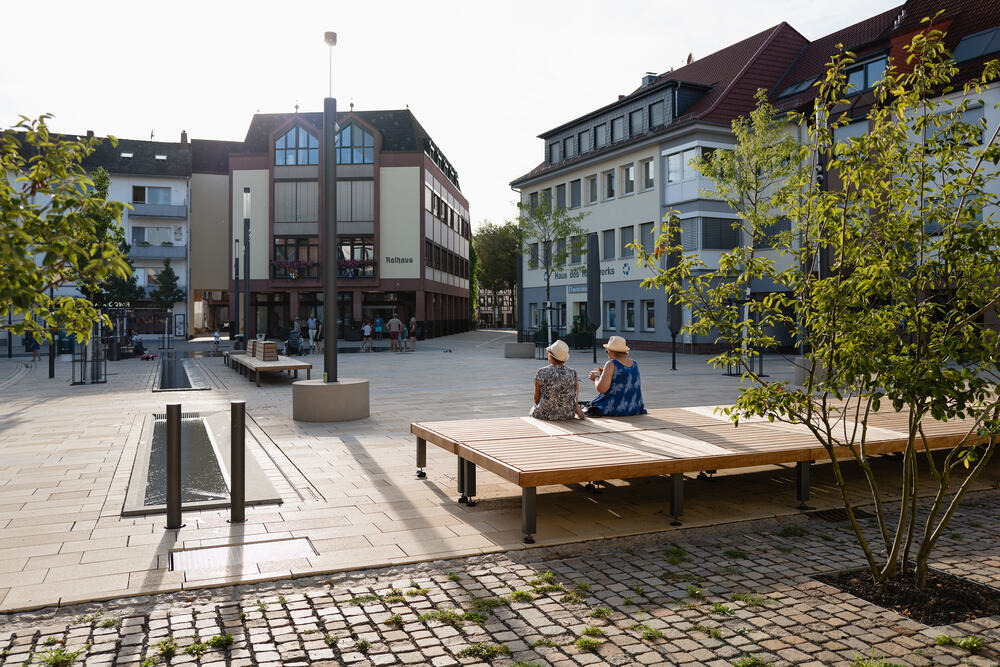 Holzpodest als Bühne